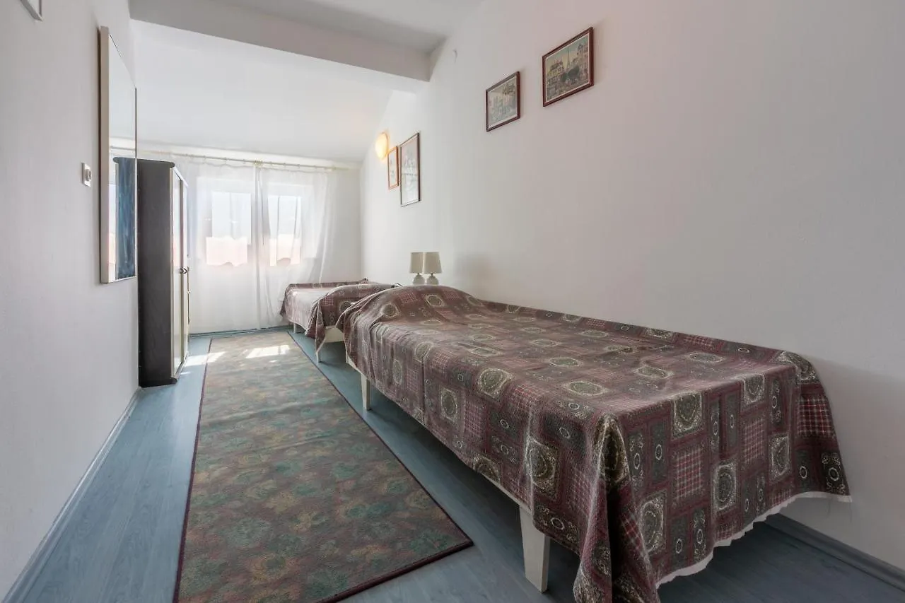 Apartments Vera Supetarska Draga 0*,  Κροατία