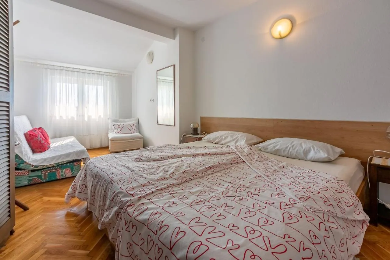 Apartments Vera Supetarska Draga