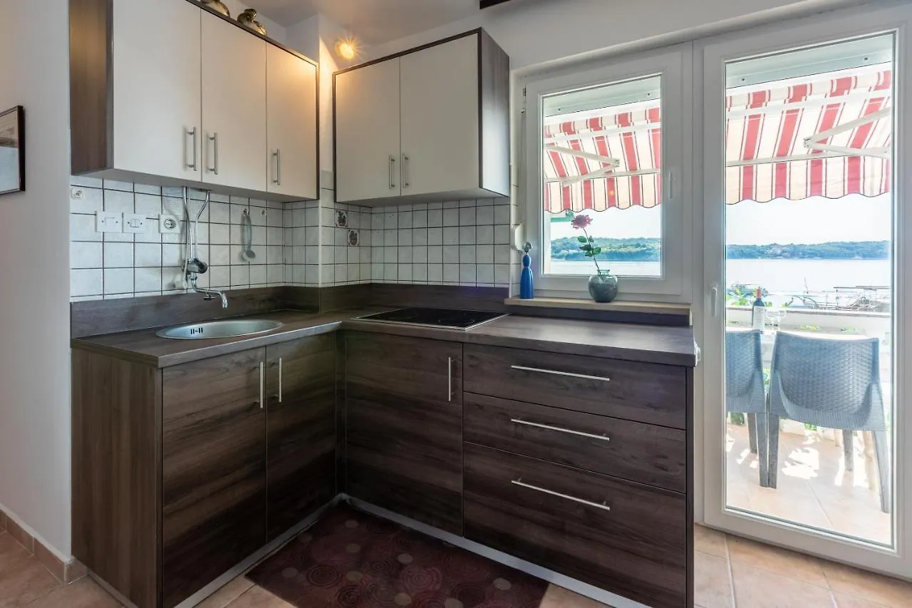 סופטרסקה דראגה Apartments Vera קרואטיה