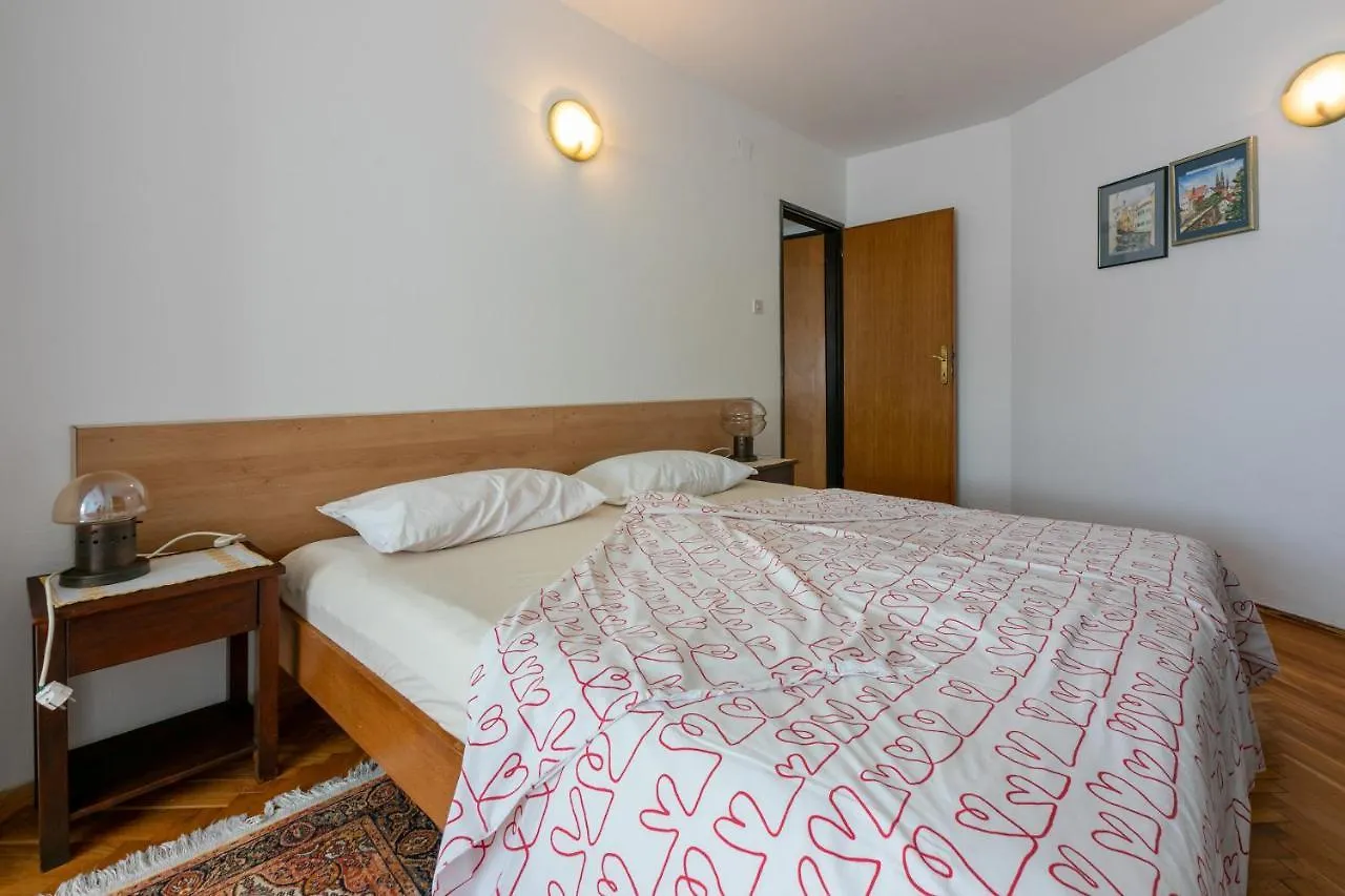 Apartments Vera Supetarska Draga