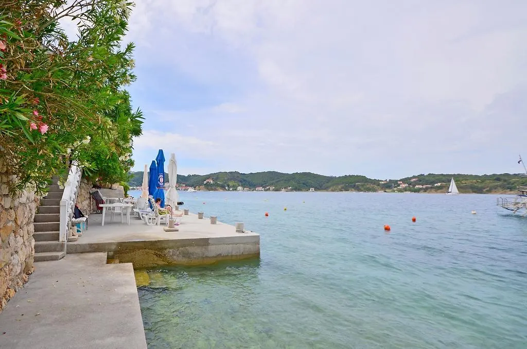 Apartments Vera Supetarska Draga Κροατία